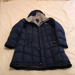 “SOLD”North Face coat kids size M(10-12)